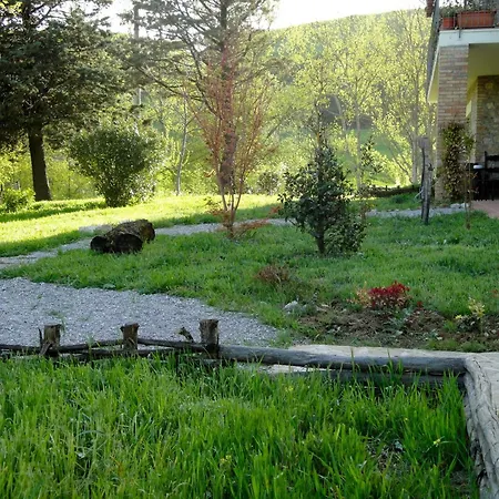 Alloggio per agriturismo Taverna Centomani *