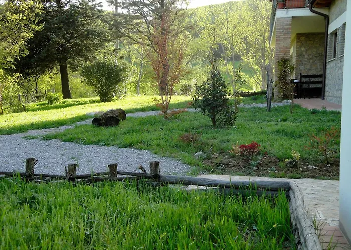 Alloggio per agriturismo Taverna Centomani *